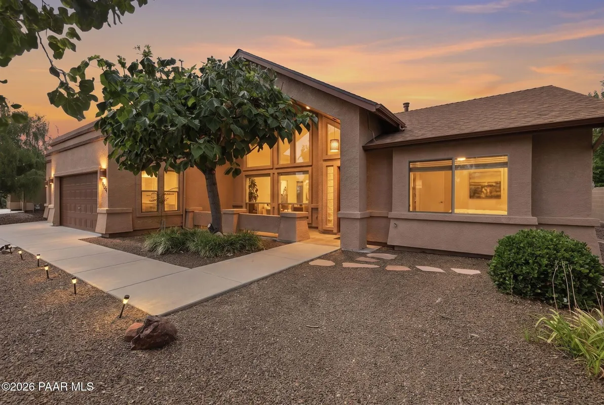 Property Slideshow image 1 of 43 | 7857 e big star trl, Prescott Valley, AZ, 86315