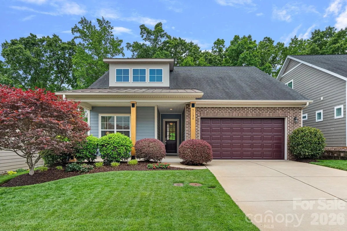 Property Slideshow image 1 of 37 | 7130 hanging rock ct, Denver, NC, 28037