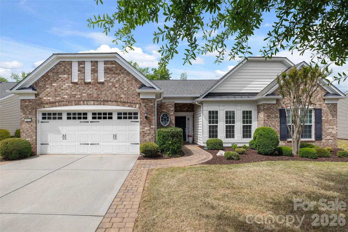 Property Slideshow image 1 of 39 | 6174 jack thomas dr, Fort Mill, SC, 29707