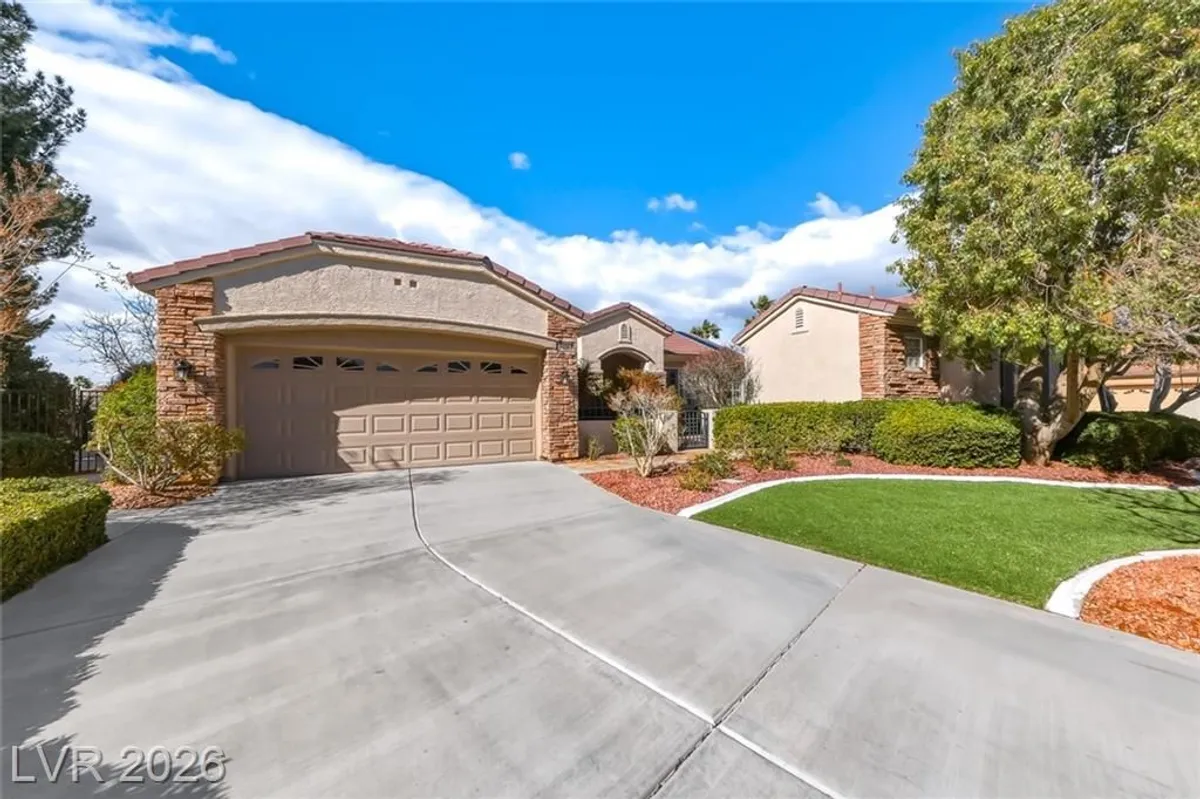 Property Slideshow image 1 of 46 | 2635 allendale cir, Henderson, NV, 89052