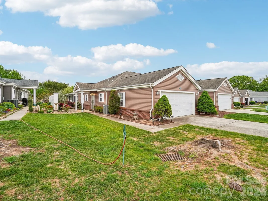 Property Slideshow image 1 of 33 | 21 heather way a, Candler, NC, 28715