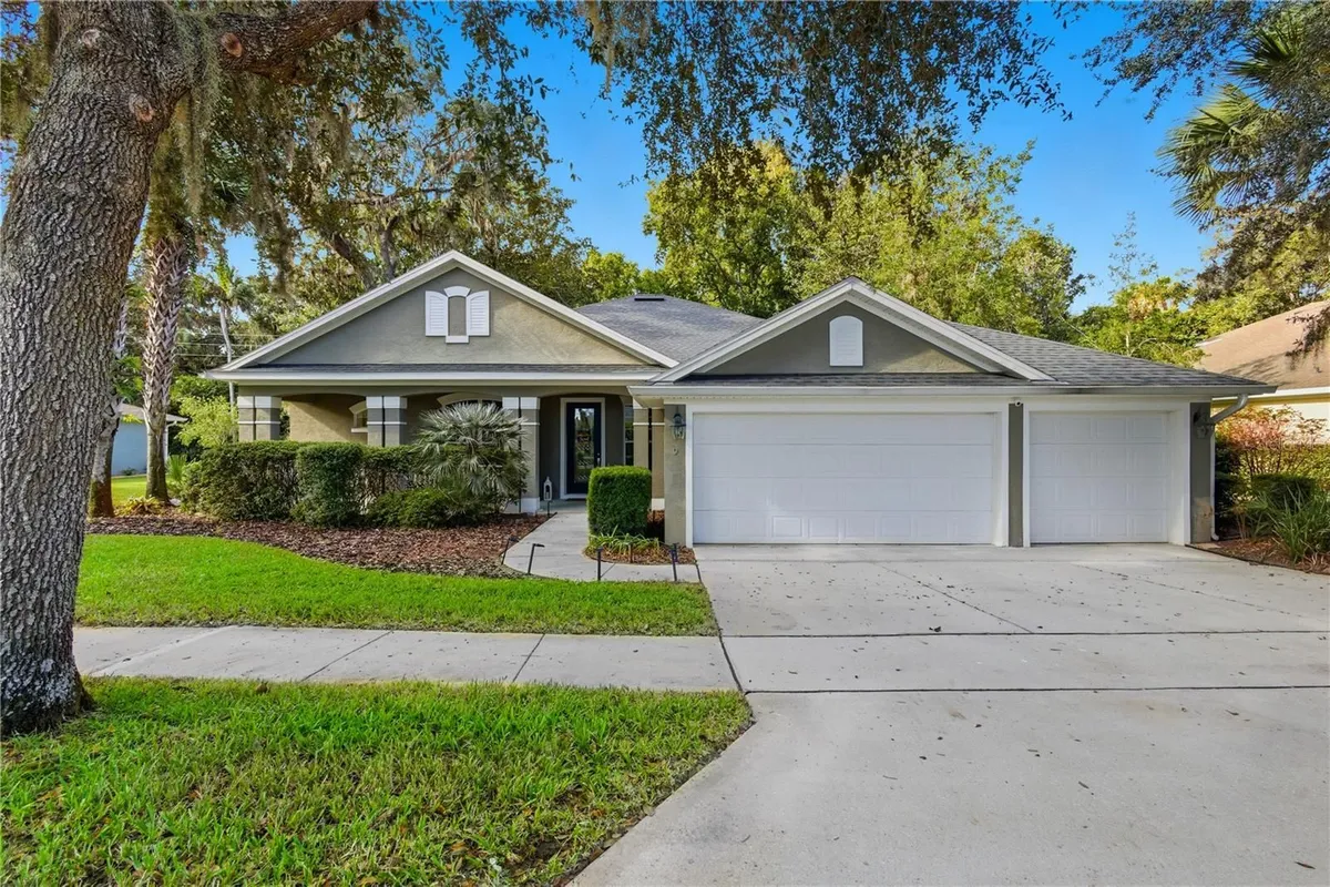 Property Slideshow image 1 of 79 | 9 creekside dr, Palm Coast, FL, 32137