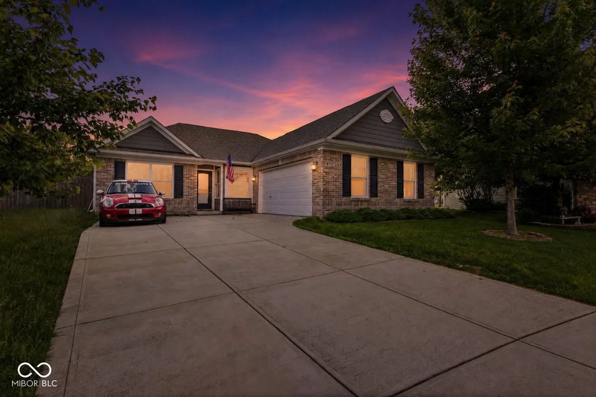 Property Slideshow image 1 of 40 | 8717 fielding ln, Indianapolis, IN, 46239