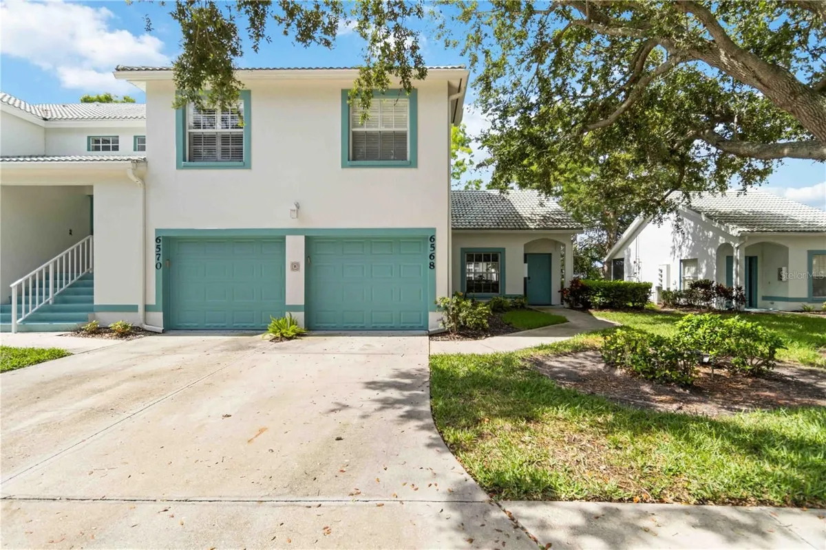 Property Slideshow image 1 of 28 | 6568 fairway gardens dr 6568, Bradenton, FL, 34203