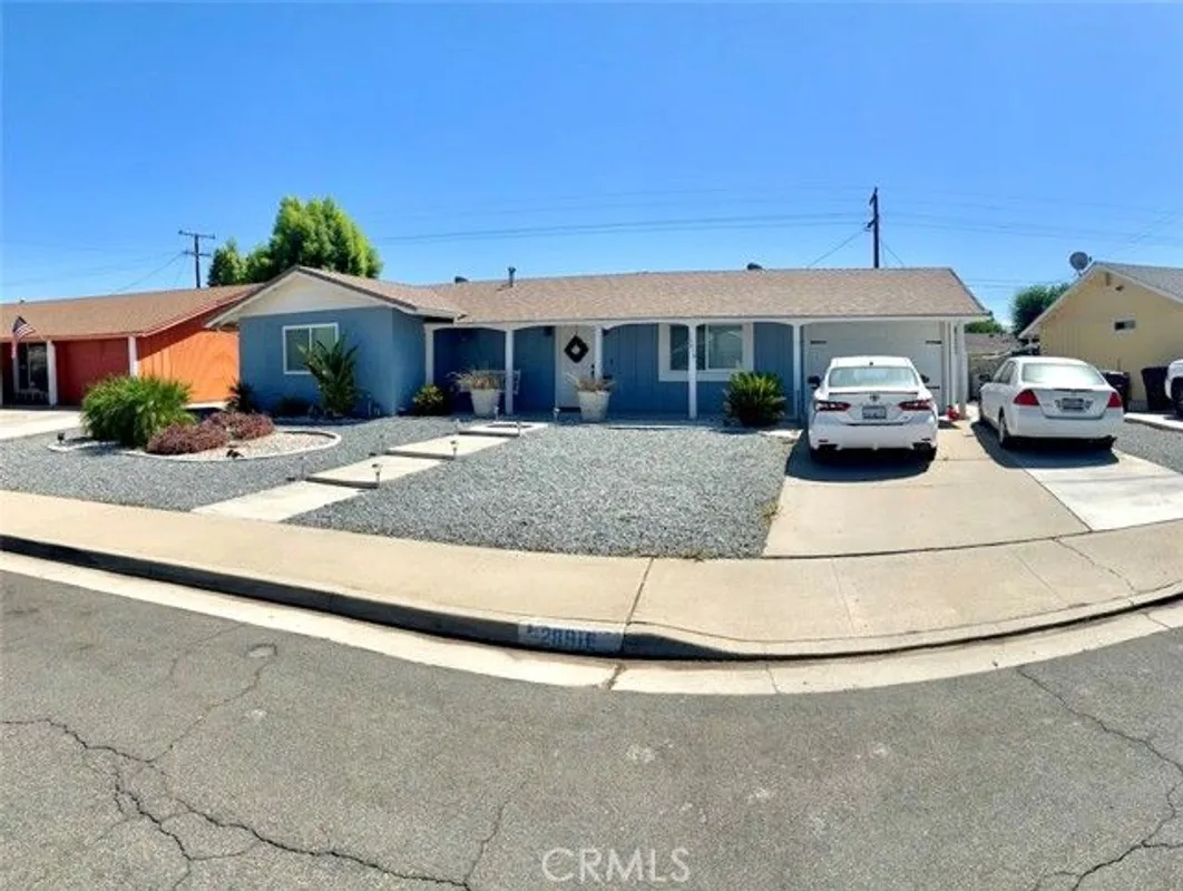 Property Slideshow image 1 of 1 | 28916 glen oaks dr, Menifee, CA, 92586