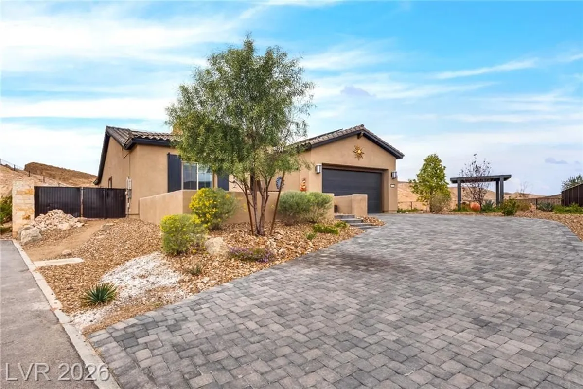 Property Slideshow image 1 of 43 | 174 crimson cactus ave, Henderson, NV, 89011