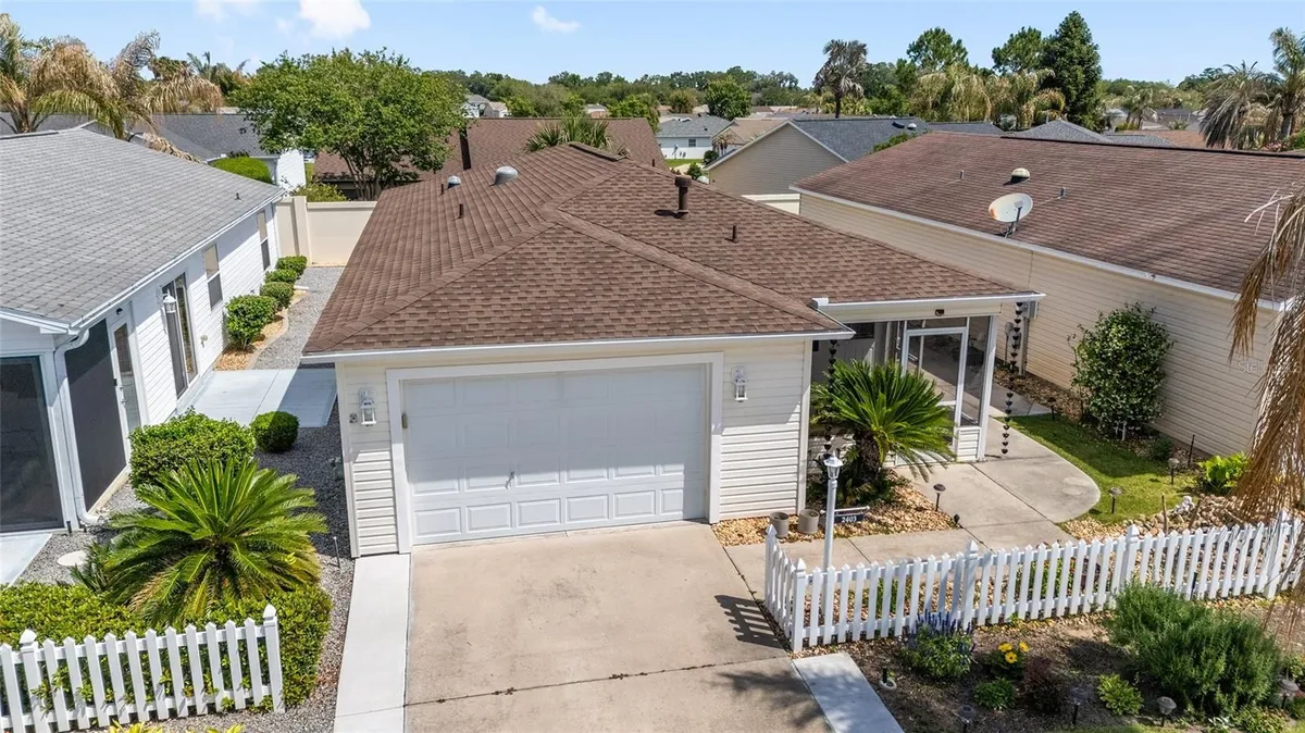 Property Slideshow image 1 of 29 | 2403 baton pl, The Villages, FL, 32162
