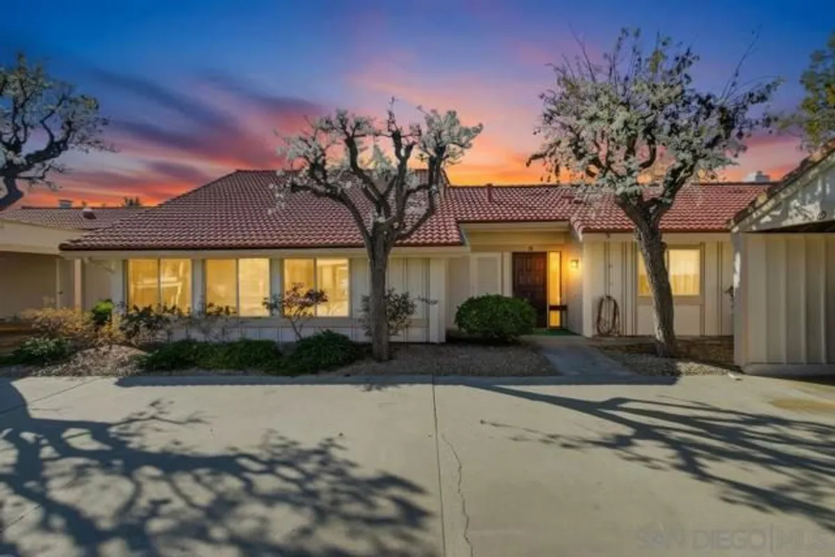 Property Slideshow image 1 of 62 | 17440 plaza cerado 71 71, San Diego, CA, 92128