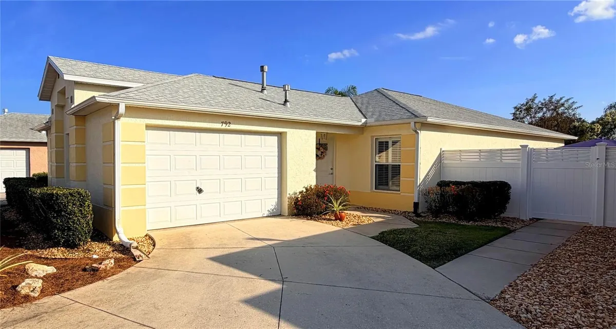 Property Slideshow image 1 of 35 | 792 chappells dr, The Villages, FL, 32162