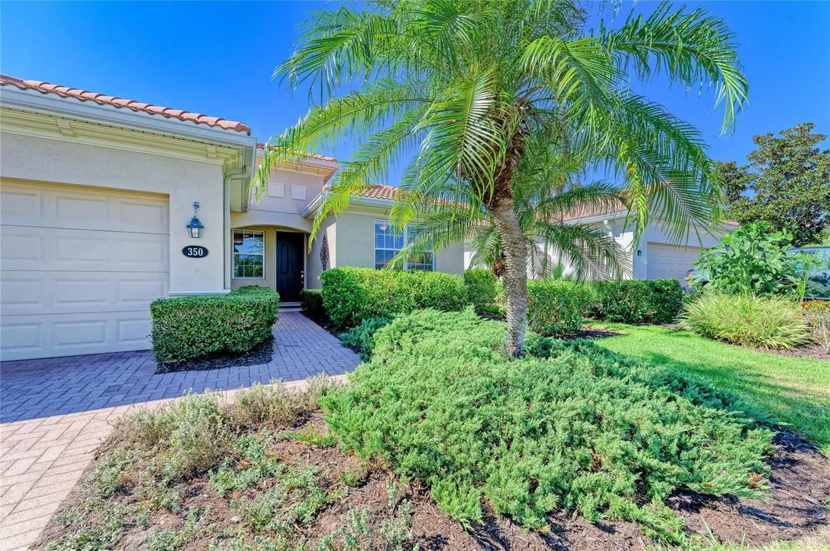 Property Slideshow image 1 of 63 | 350 river enclave ct, Bradenton, FL, 34212