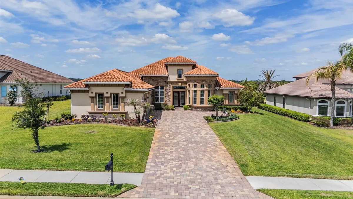 Property Slideshow image 1 of 78 | 13915 carryback dr, Dade City, FL, 33525