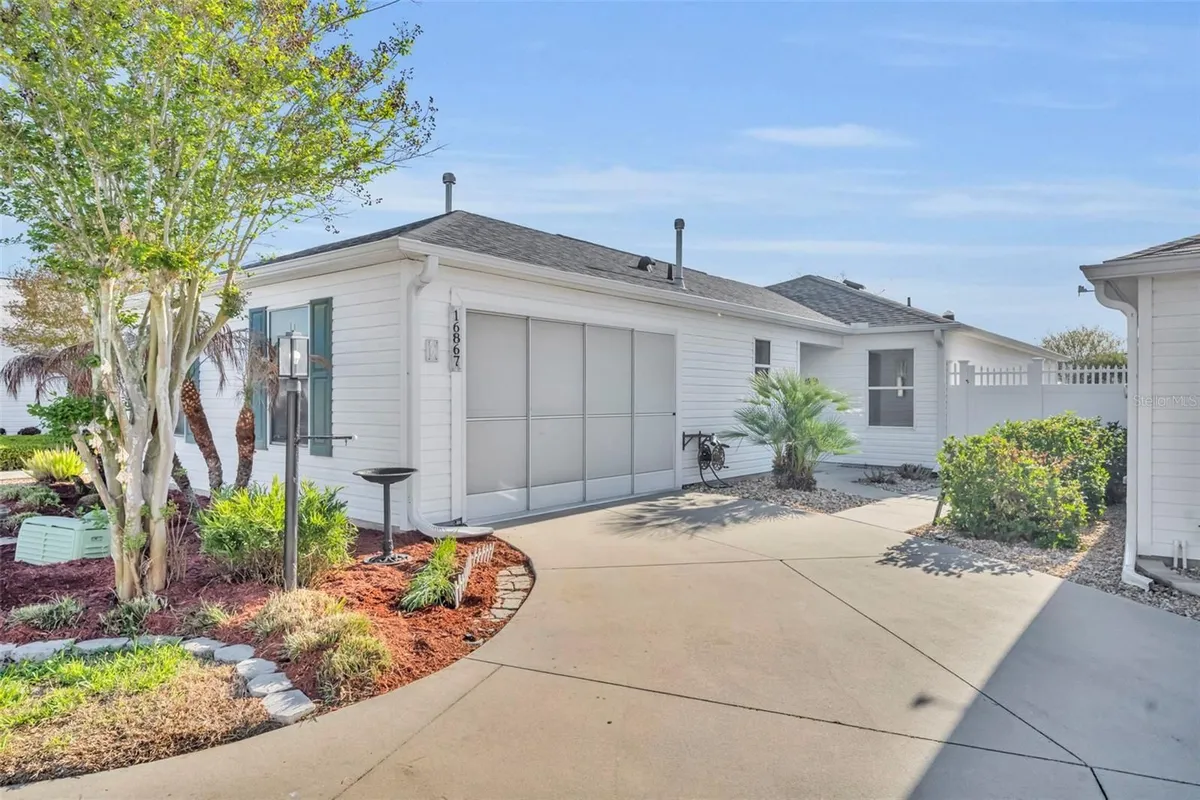 Property Slideshow image 1 of 49 | 16867 se 80th ashgrove ter, The Villages, FL, 32162