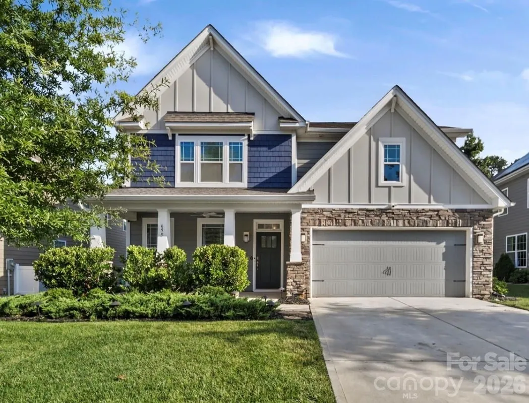 Property Slideshow image 1 of 41 | 695 belle grove dr, Clover, SC, 29710