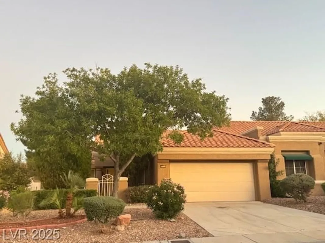 Property Slideshow image 1 of 29 | 2728 showcase dr, Las Vegas, NV, 89134