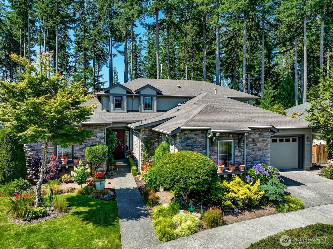 Property Slideshow image 1 of 35 | 12521 237th way, Redmond, WA, 98053