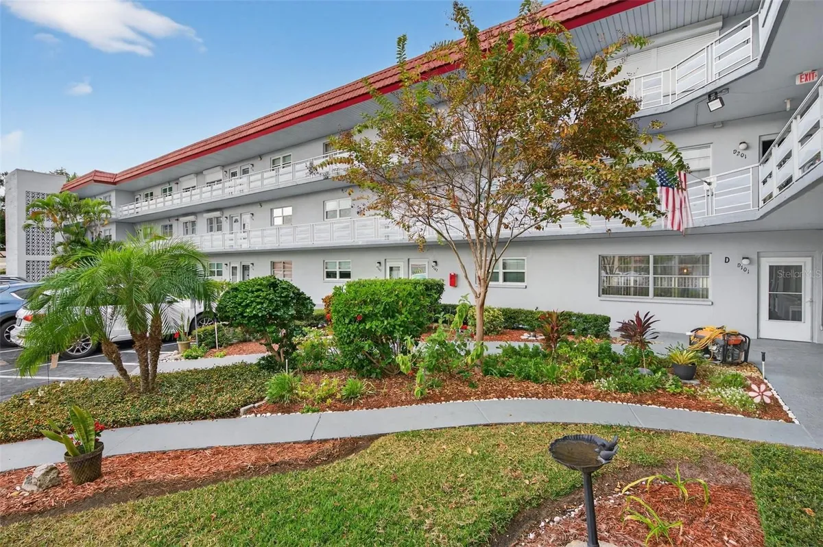 Property Slideshow image 1 of 56 | 5660 80th st n unit d101, St Petersburg, FL, 33709