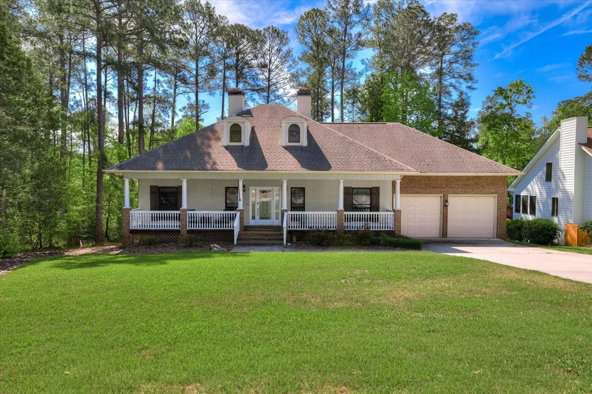 Property Slideshow image 1 of 66 | 305 kingfisher pt, Mccormick, SC, 29835