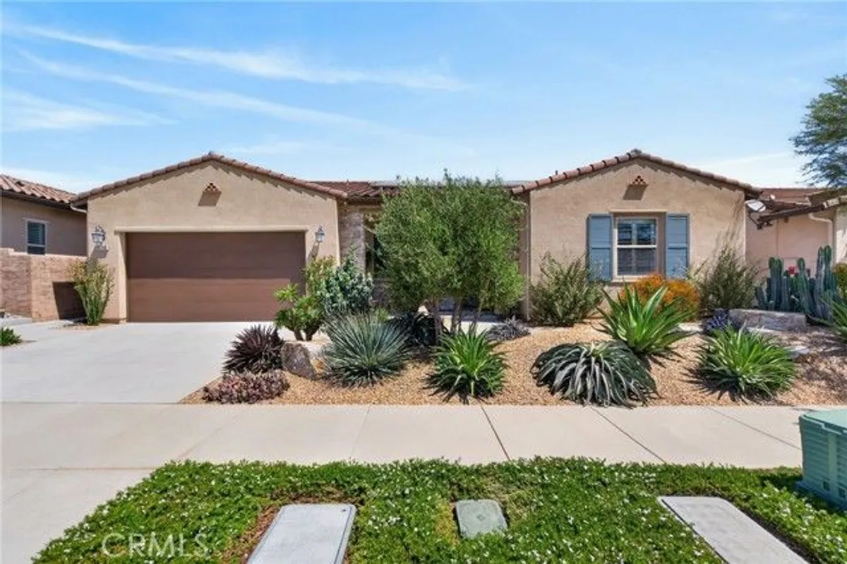 Property Slideshow image 1 of 57 | 11748 ambling way, Corona, CA, 92883