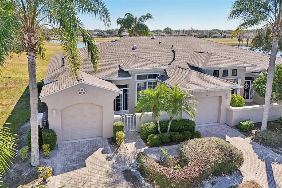 Property Slideshow image 1 of 67 | 1013 chelsea greens ct, Sun City Center, FL, 33573