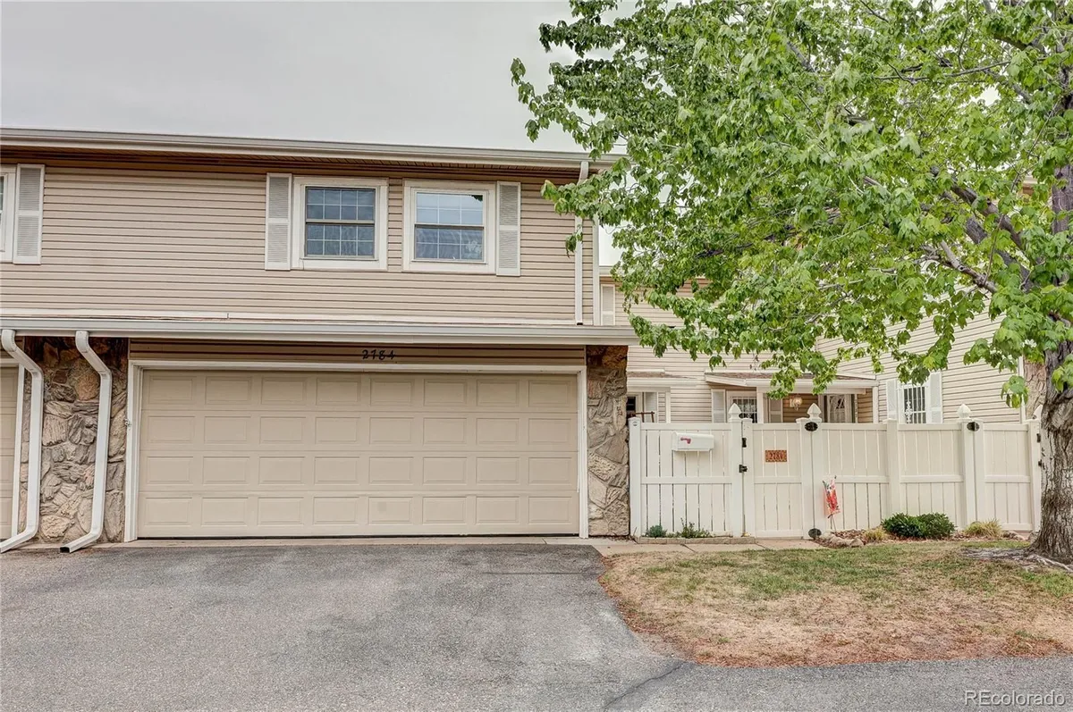 Property Slideshow image 1 of 50 | 2784 s heather gardens way, Aurora, CO, 80014