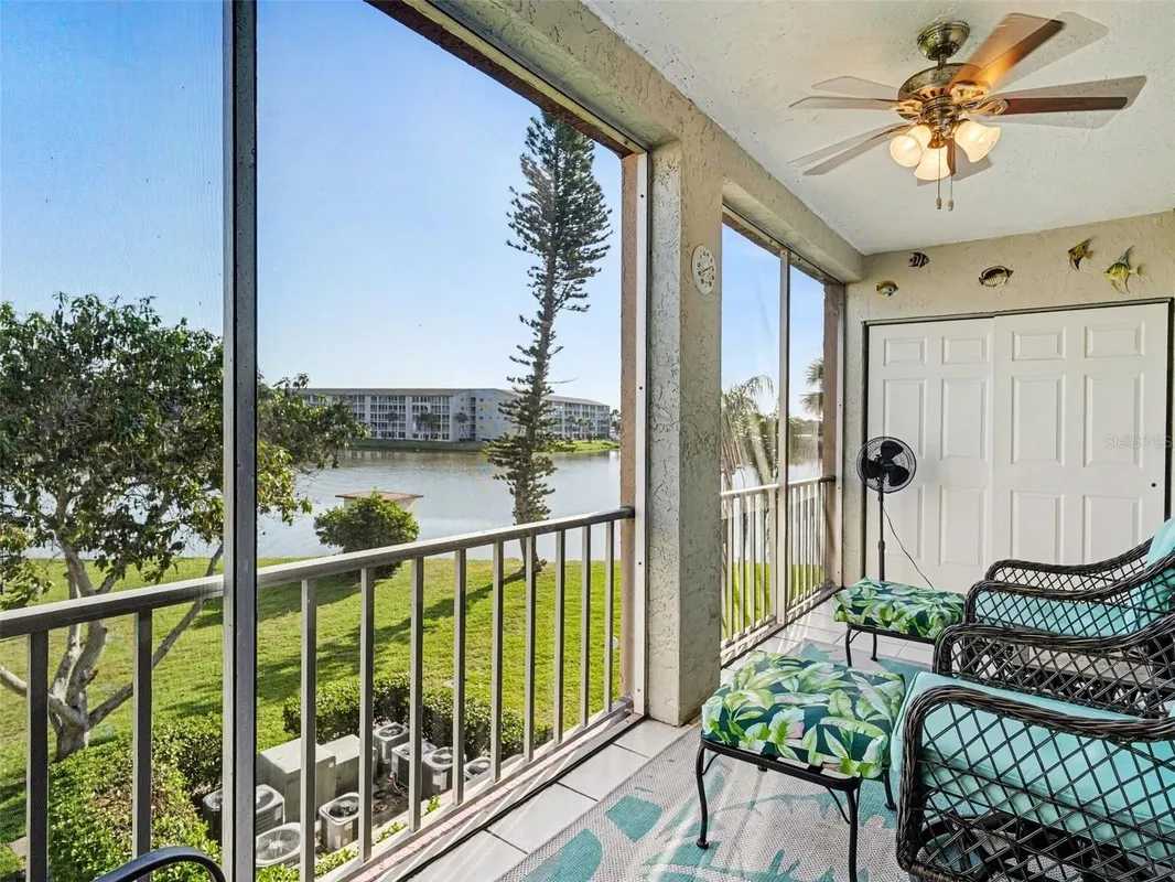 Property Slideshow image 1 of 25 | 3915 lake bayshore dr 306, Bradenton, FL, 34205