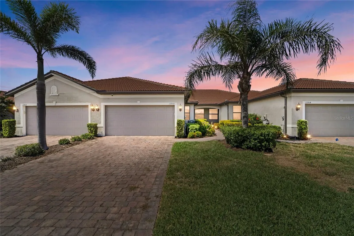 Property Slideshow image 1 of 47 | 13908 alafaya st, Venice, FL, 34293