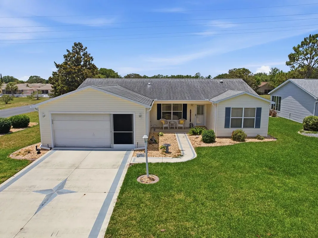 Property Slideshow image 1 of 27 | 1202 chaparral dr, The Villages, FL, 32159