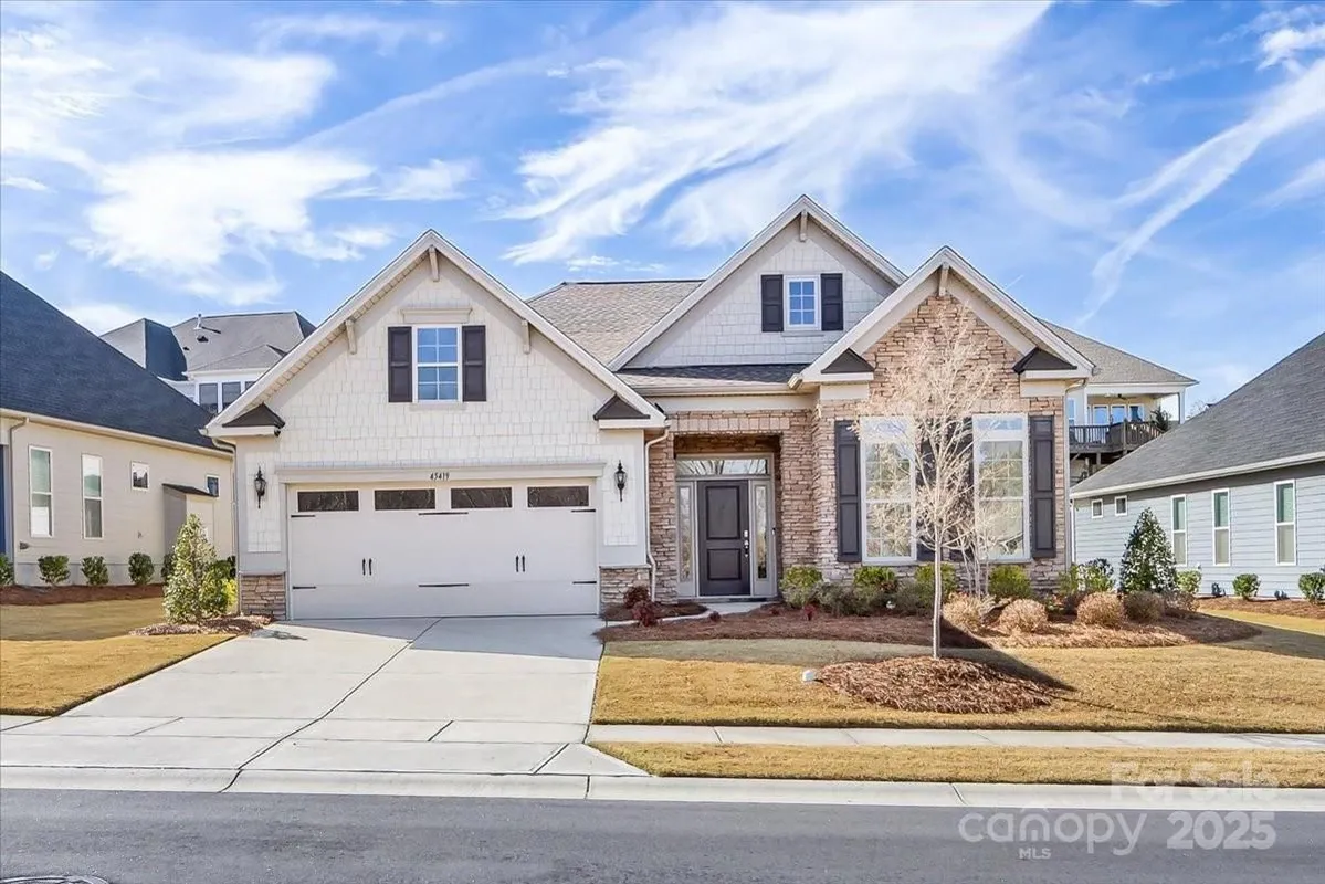 Property Slideshow image 1 of 35 | 45419 misty bluff dr, Charlotte, NC, 28278