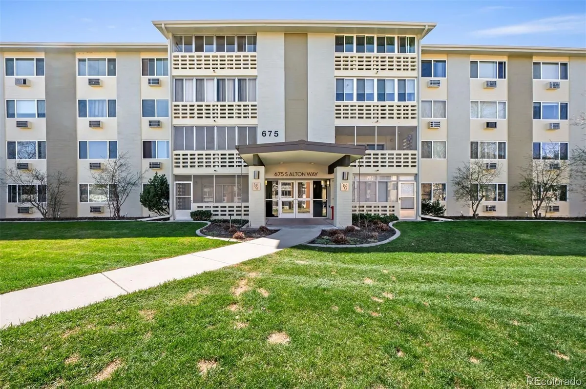 Property Slideshow image 1 of 26 | 675 s alton way 9c, Denver, CO, 80247