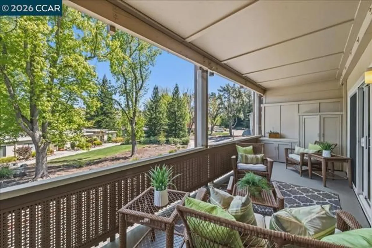 Property Slideshow image 1 of 60 | 1112 rockledge ln 6, Walnut Creek, CA, 94595