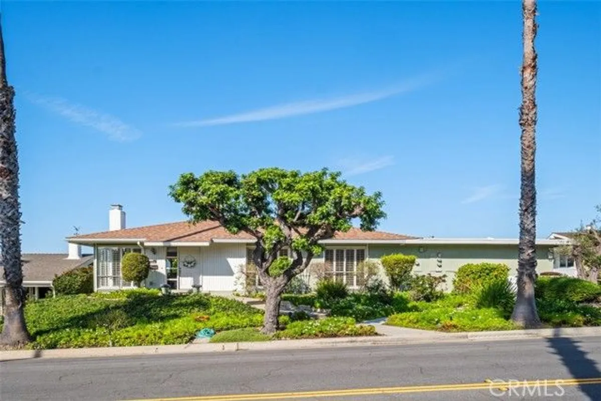 Property Slideshow image 1 of 28 | 362 camino san clemente, San Clemente, CA, 92672