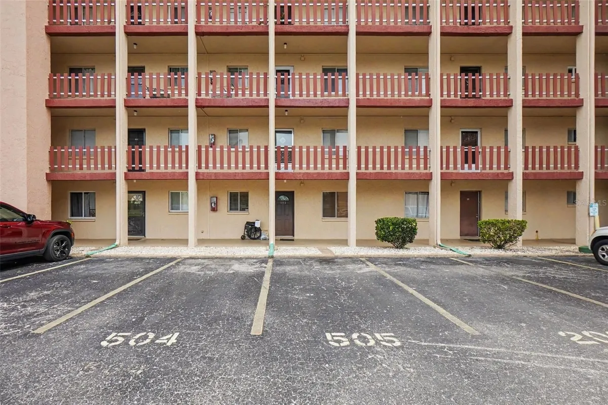 Property Slideshow image 1 of 30 | 4009 lake bayshore dr 105, Bradenton, FL, 34205
