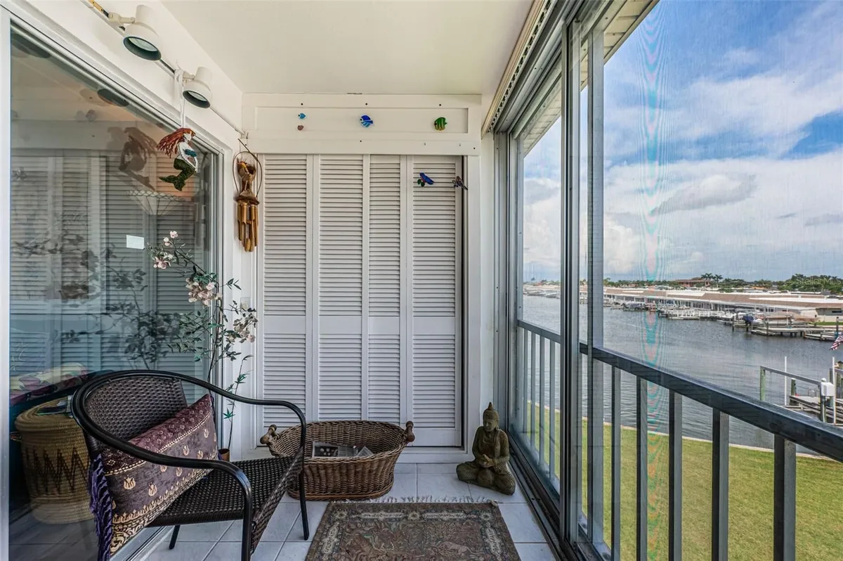 Property Slideshow image 1 of 89 | 1 boca ciega point blvd apt 314, Saint Petersburg, FL, 33708