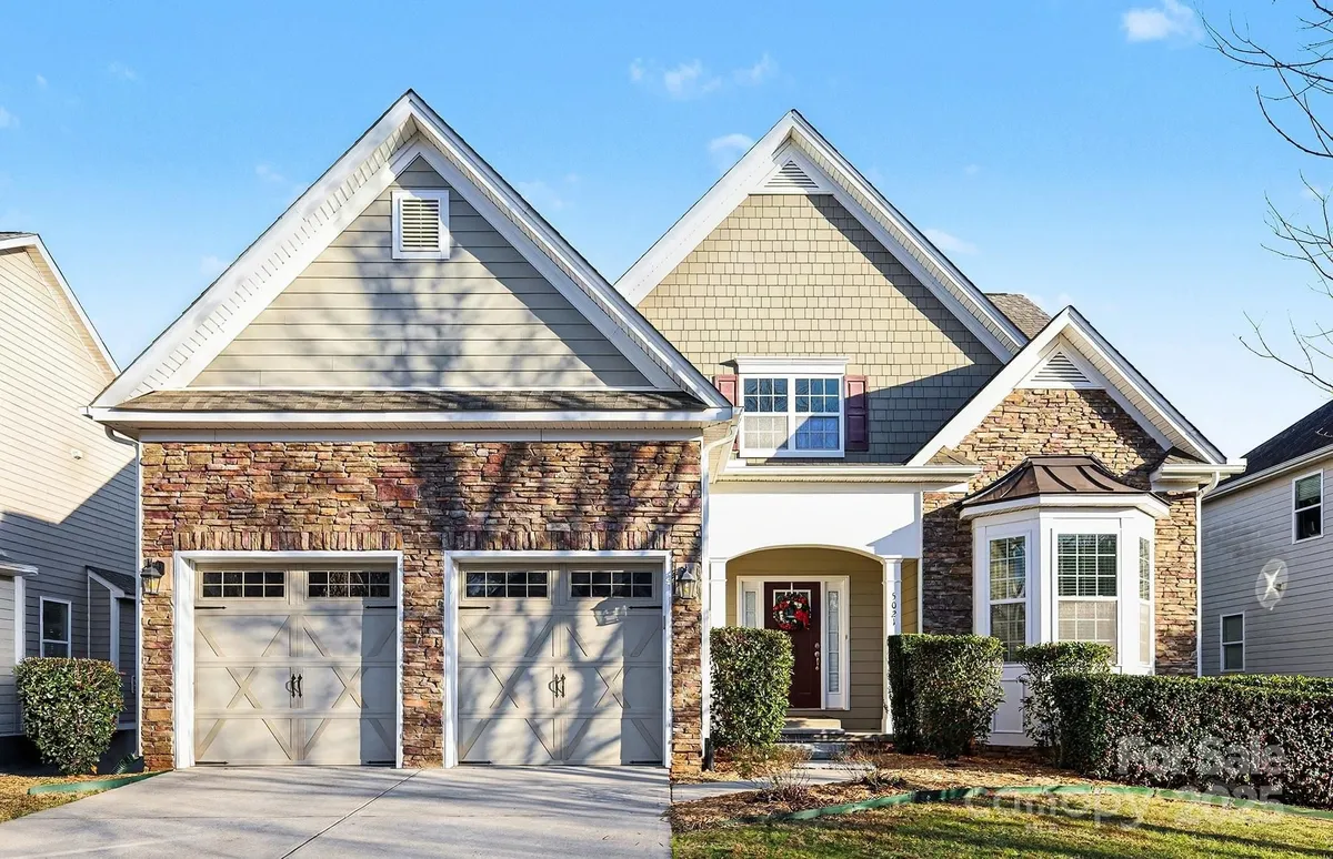 Property Slideshow image 1 of 42 | 5021 el molino dr, Charlotte, NC, 28214
