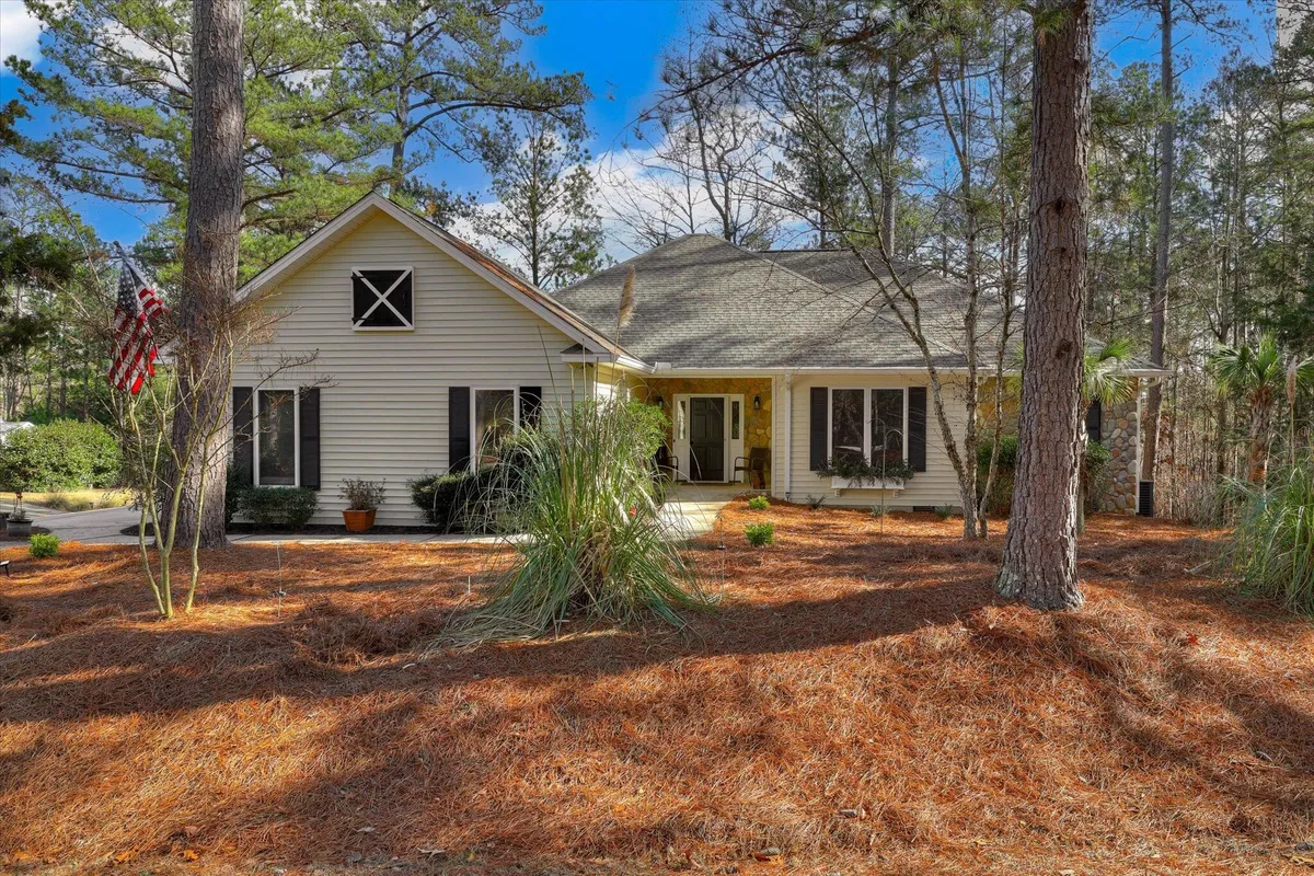 Property Slideshow image 1 of 52 | 201 birchwood trce, Mc Cormick, SC, 29835