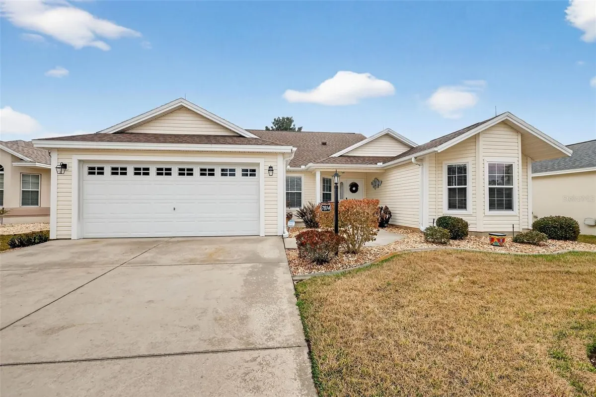 Property Slideshow image 1 of 38 | 7814 se 166th smallwood pl, The Villages, FL, 32162