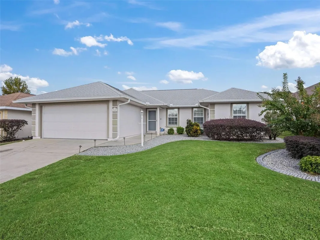 Property Slideshow image 1 of 39 | 12607 se 178th pl, Summerfield, FL, 34491
