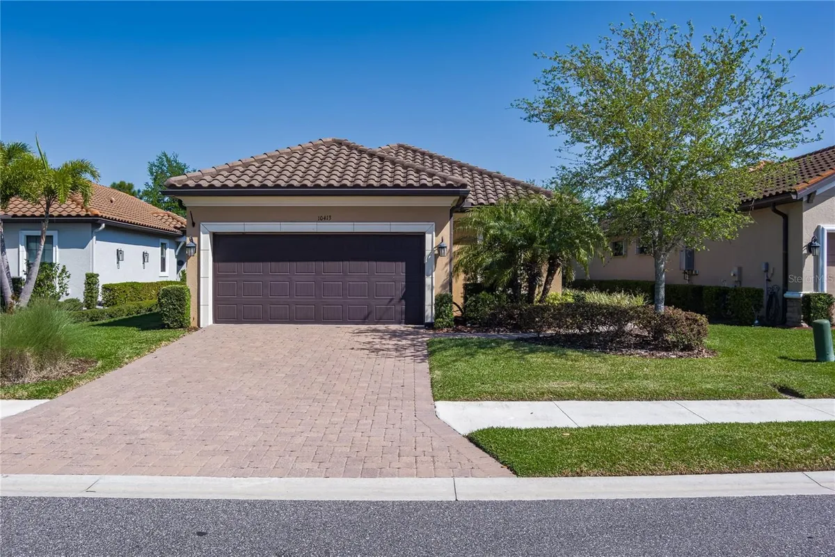 Property Slideshow image 1 of 46 | 10413 highland park pl, Palmetto, FL, 34221