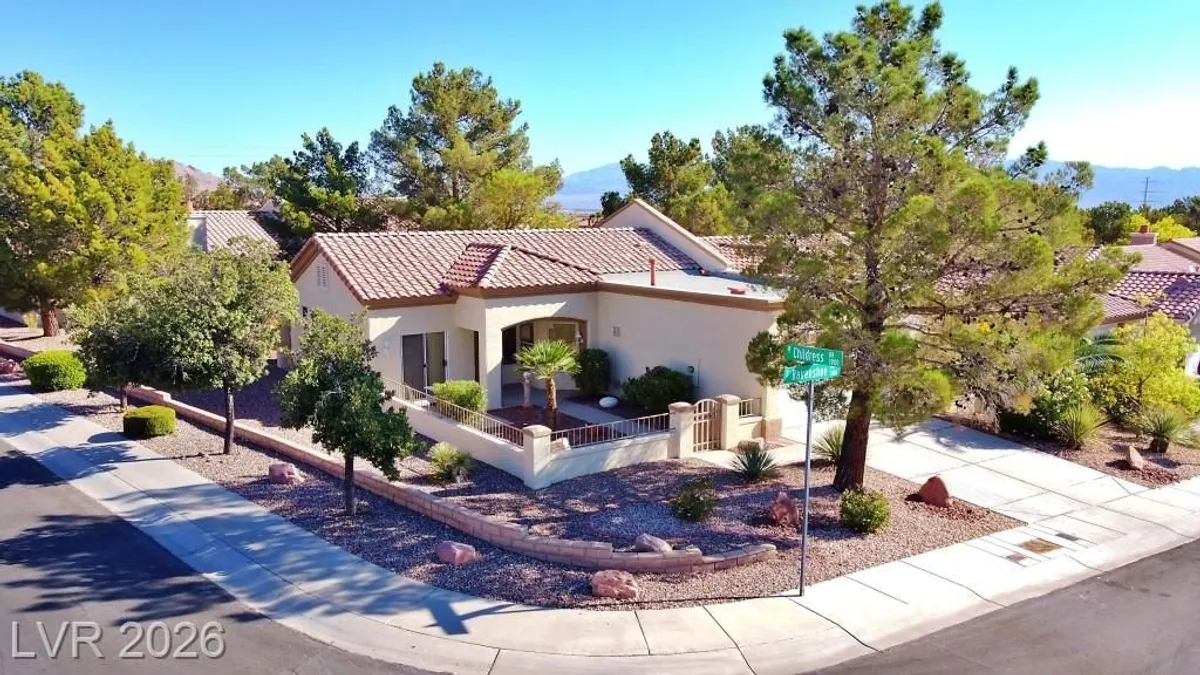 Property Slideshow image 1 of 51 | 3101 ravenshoe dr, Las Vegas, NV, 89134