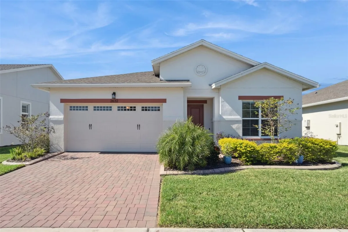 Property Slideshow image 1 of 92 | 2632 meadowedge loop, Saint Cloud, FL, 34772
