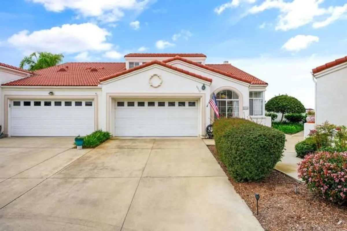 Property Slideshow image 1 of 54 | 3315 tripoli way, Oceanside, CA, 92056