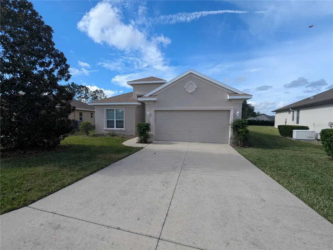 Property Slideshow image 1 of 32 | 1882 w angelica loop, Lecanto, FL, 34461
