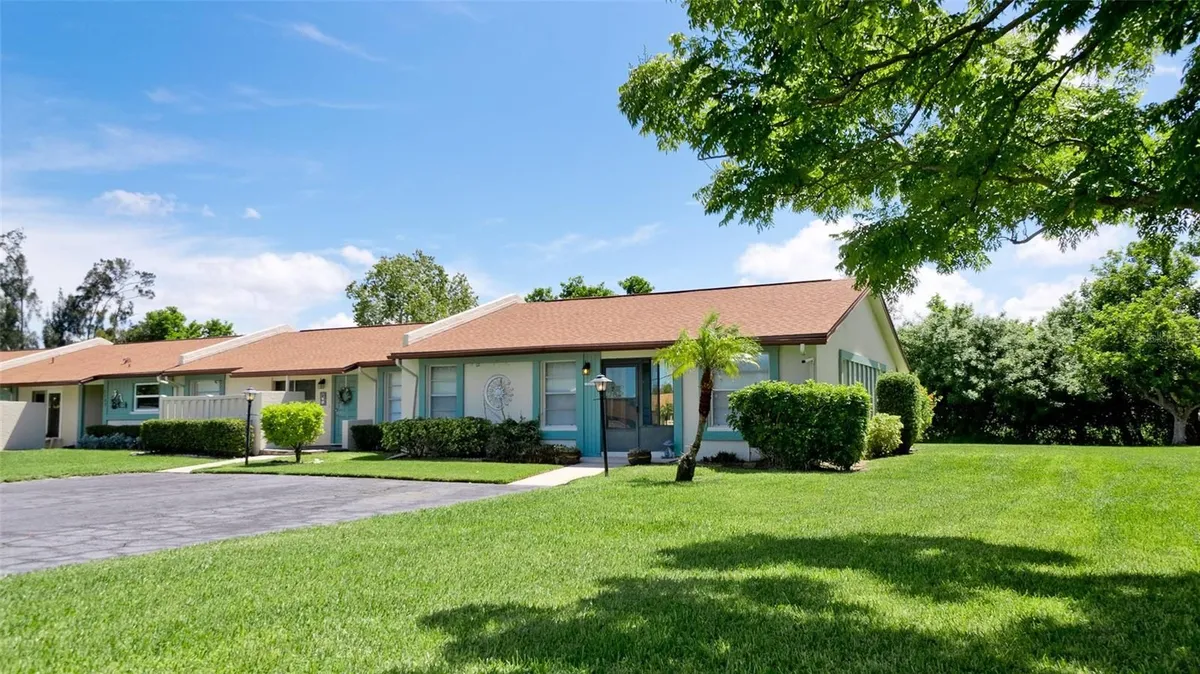 Property Slideshow image 1 of 29 | 3211 42nd st, Bradenton, FL, 34205