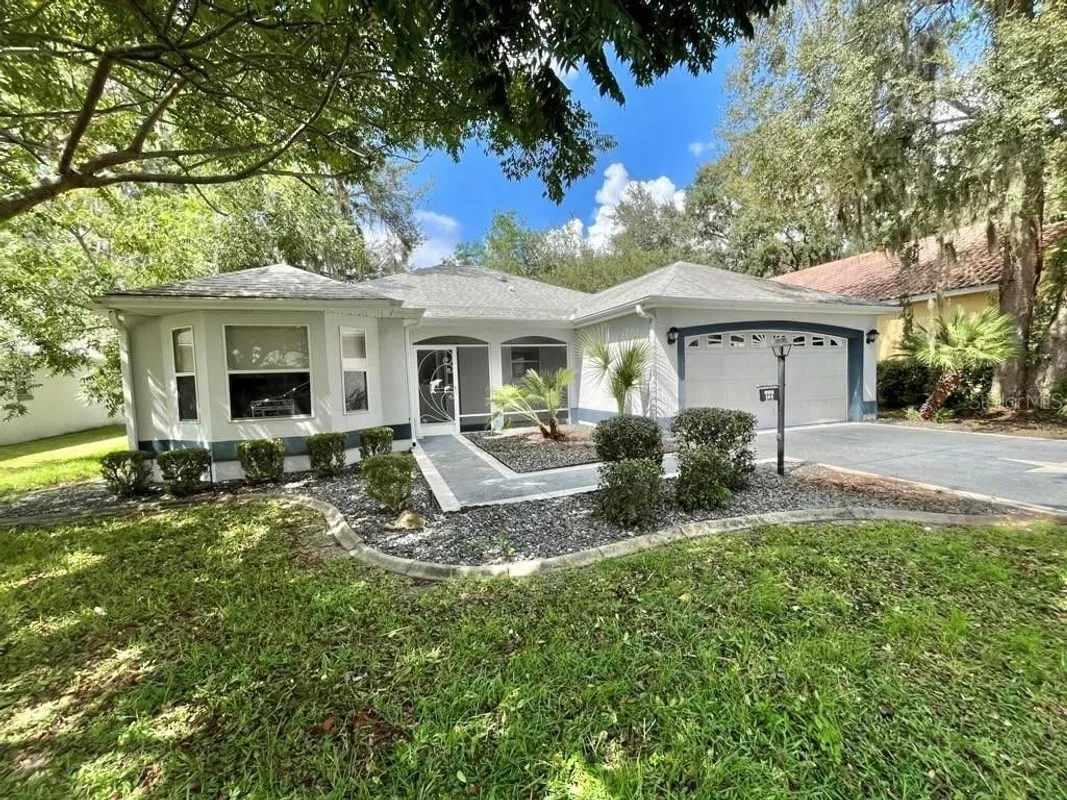 Property Slideshow image 1 of 43 | 144 costa mesa dr, Lady Lake, FL, 32159