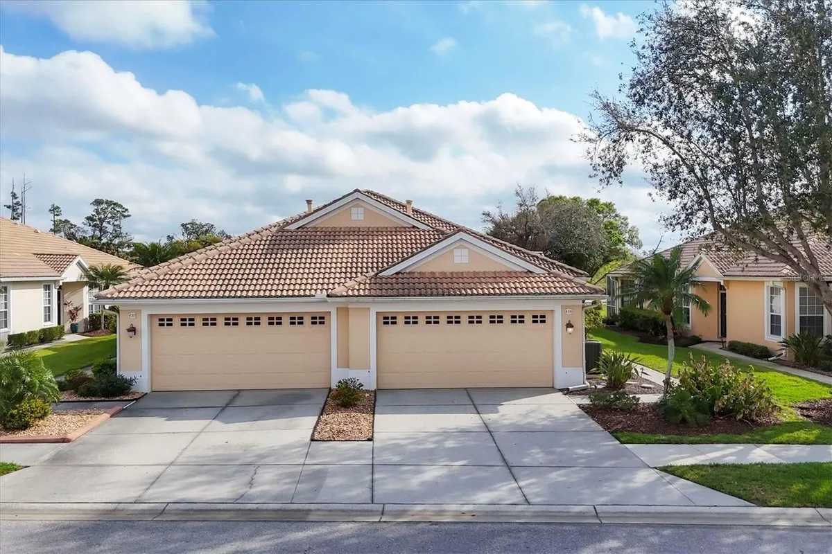Property Slideshow image 1 of 62 | 4301 whispering oaks dr, North Port, FL, 34287