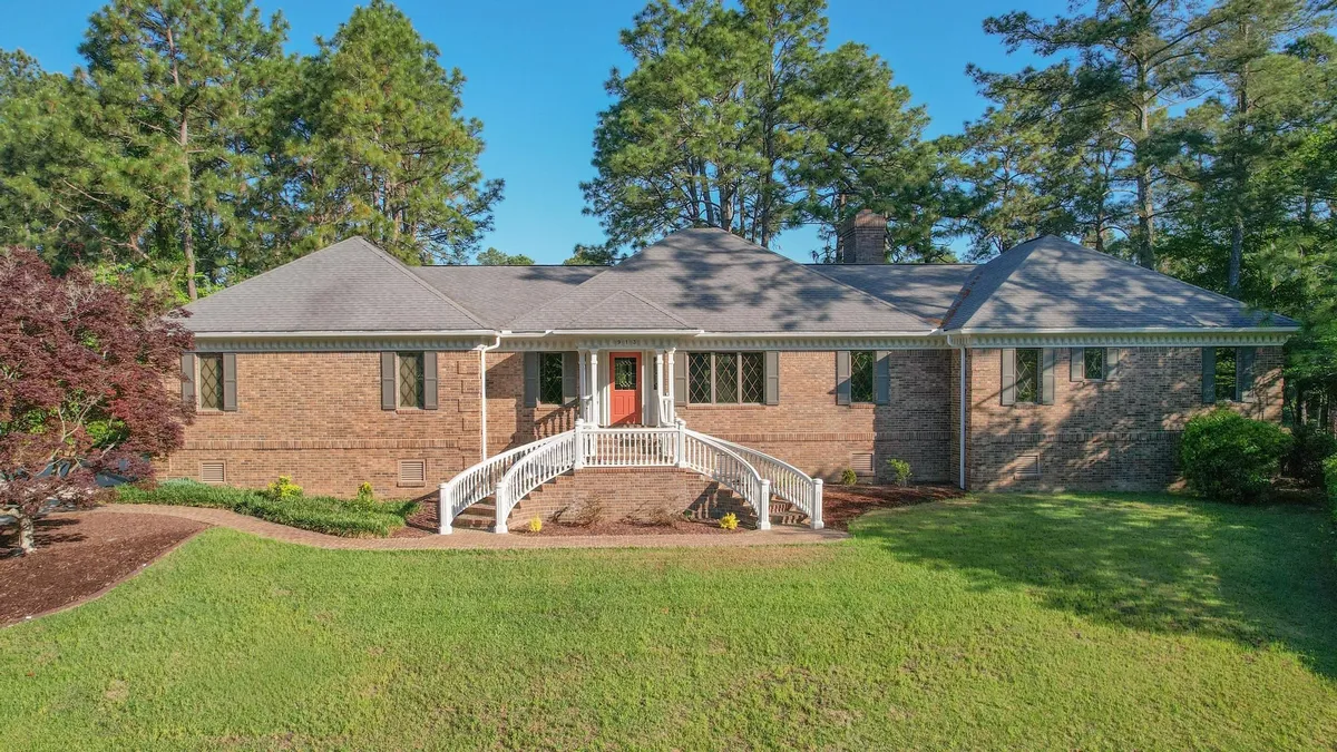 Property Slideshow image 1 of 41 | 913 holley lake rd, Aiken, SC, 29803