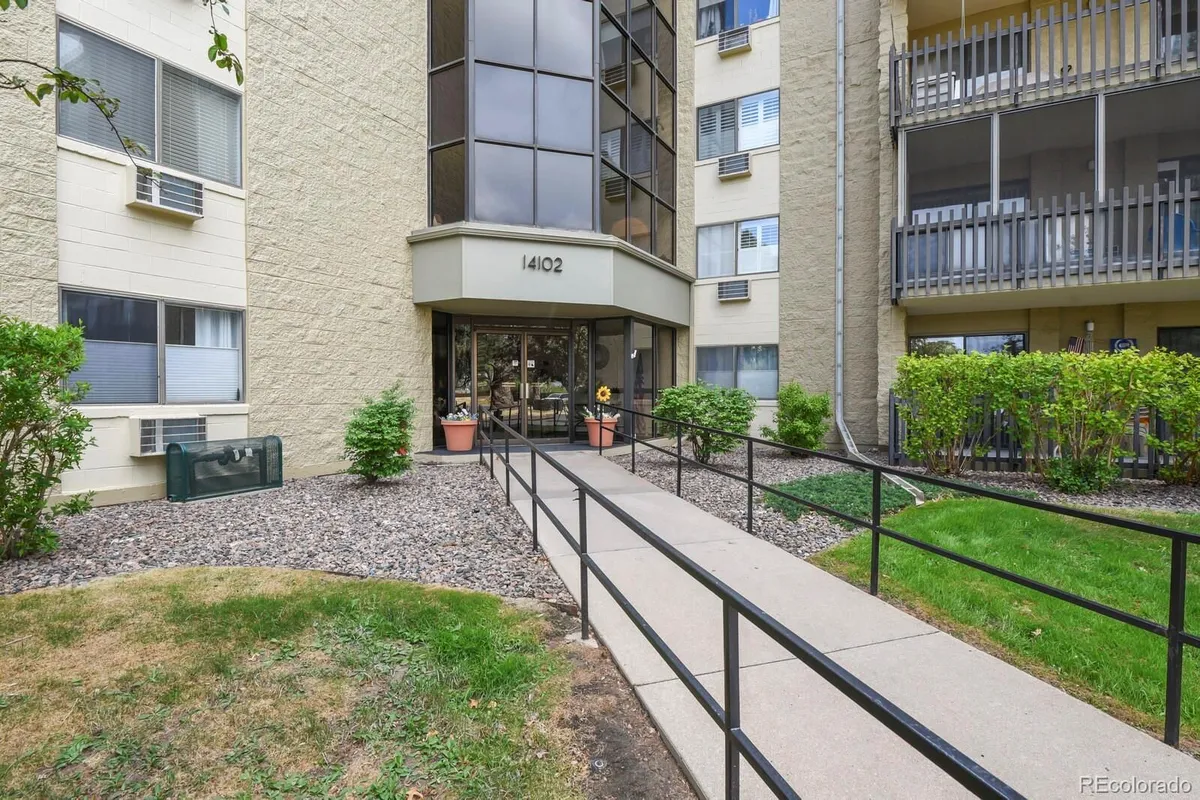 Property Slideshow image 1 of 26 | 14102 e linvale pl 504, Aurora, CO, 80014