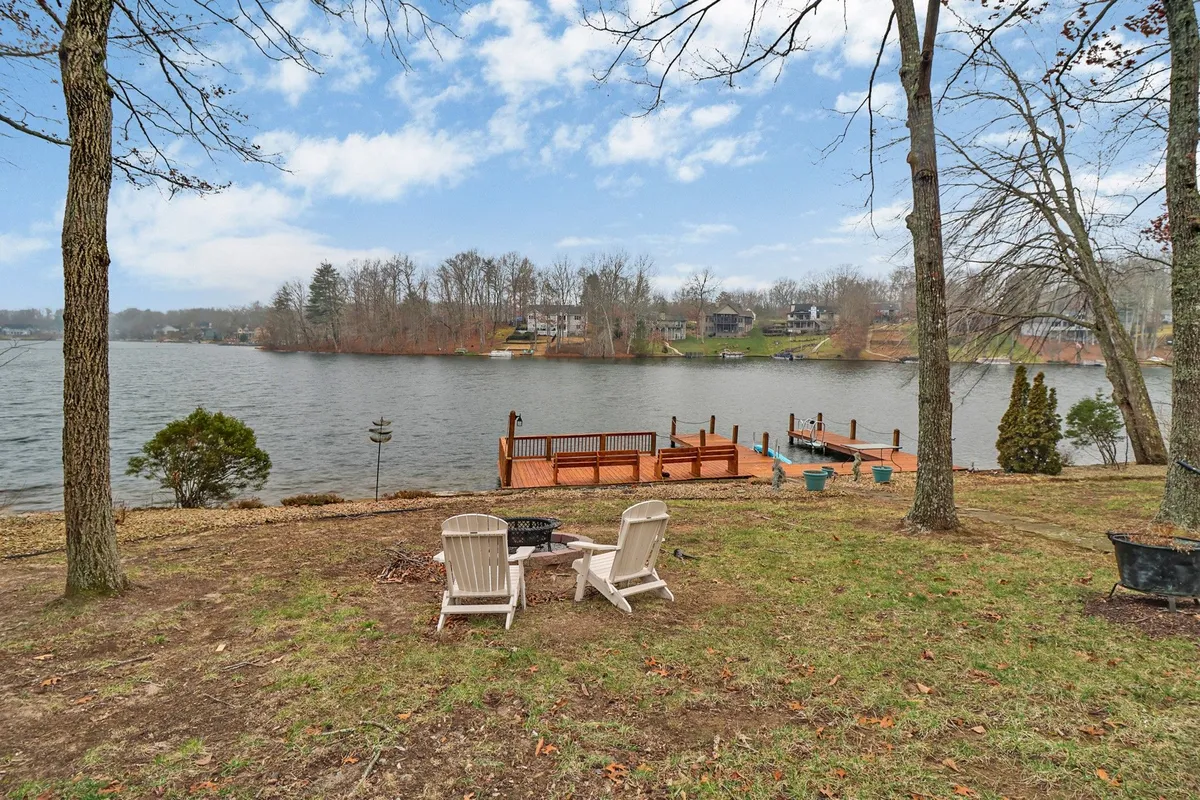 Property Slideshow image 1 of 45 | 138 rutgers cir, Crossville, TN, 38558