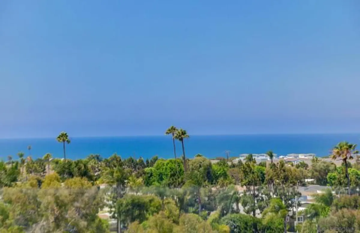 Property Slideshow image 1 of 39 | 7111 linden ter, Carlsbad, CA, 92011
