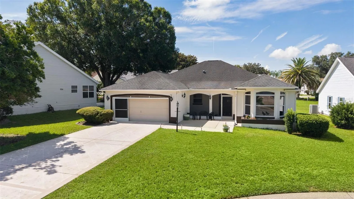 Property Slideshow image 1 of 51 | 1012 diego ct, Lady Lake, FL, 32159